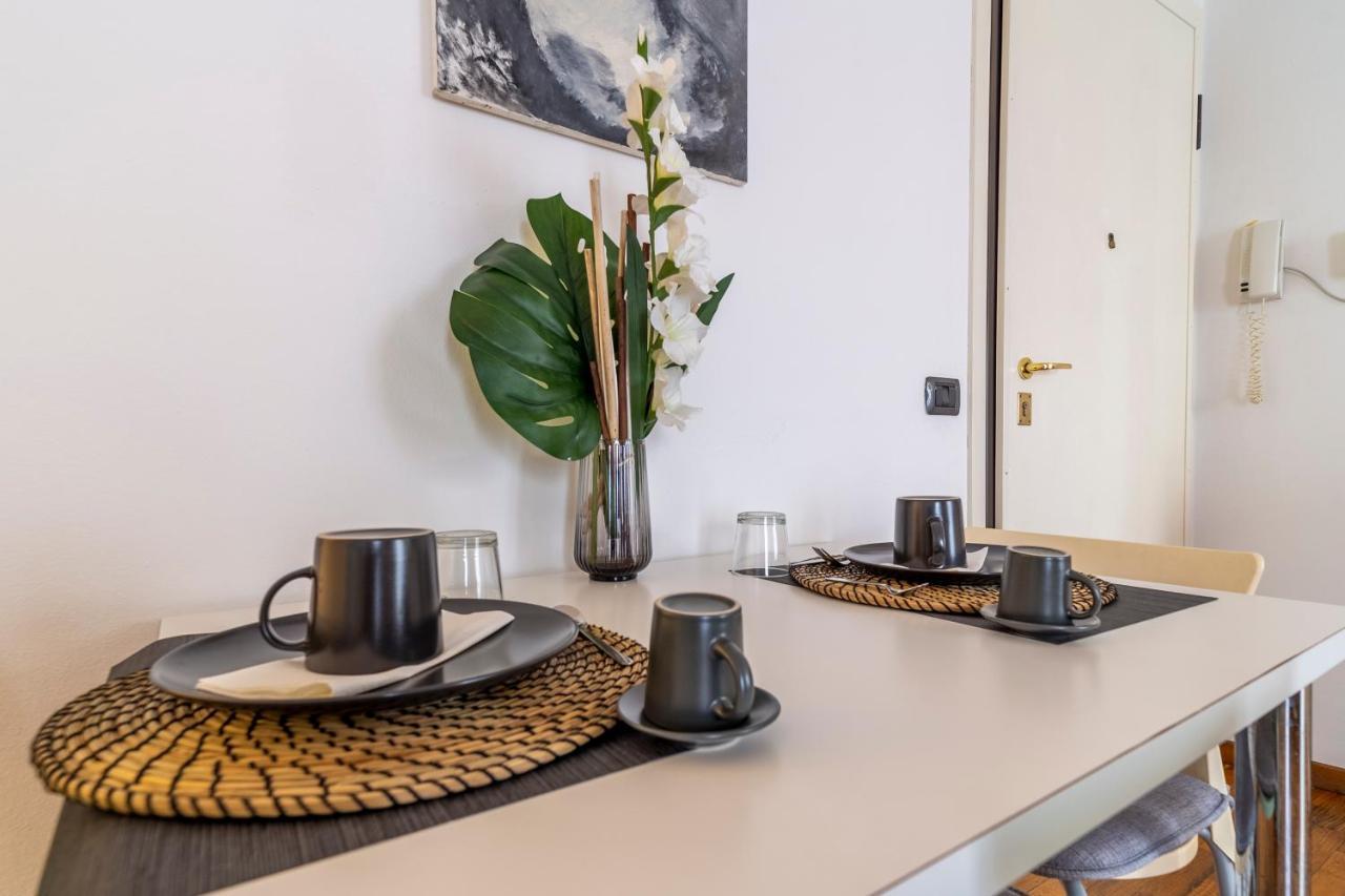 Parrot House - Casa In Centro A Apartment Parma