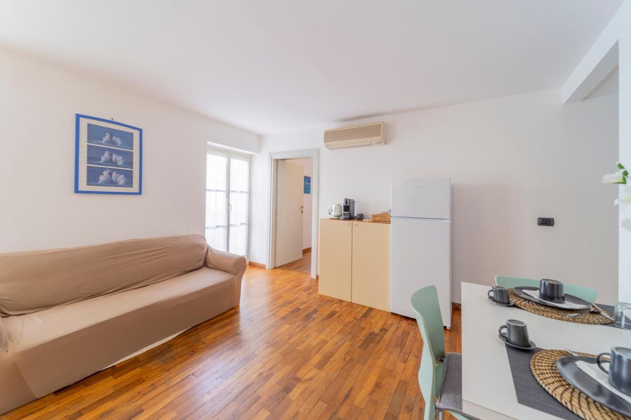Apartment Parrot House - Casa In Centro A