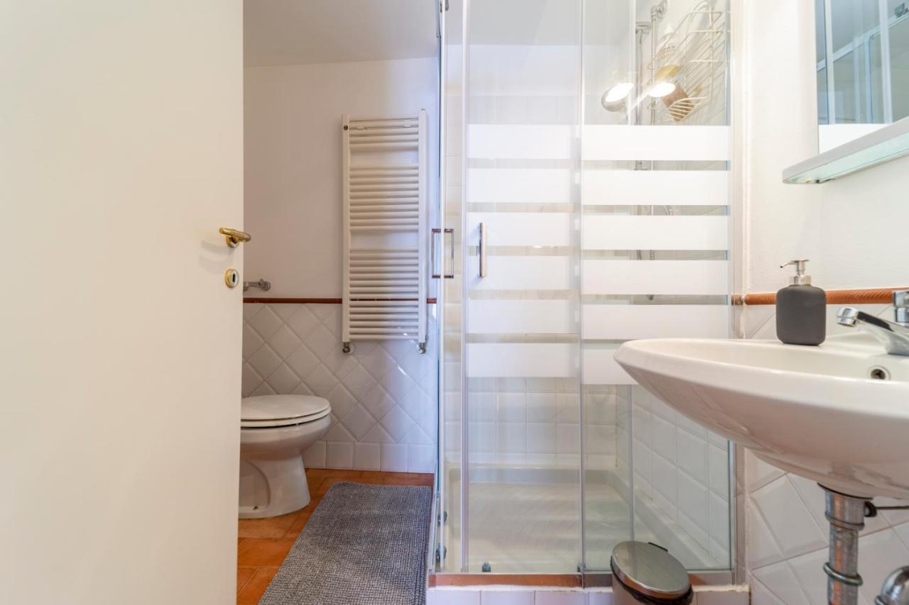Parrot House - Casa In Centro A Apartment Parma